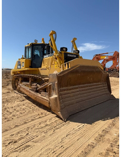 Komatsu D155A-6R (4 pieces available in Abu Dhabi) - جرافة: صورة 5 Komatsu D155A-6R (4 pieces available in Abu Dhabi) - جرافة: صورة 5