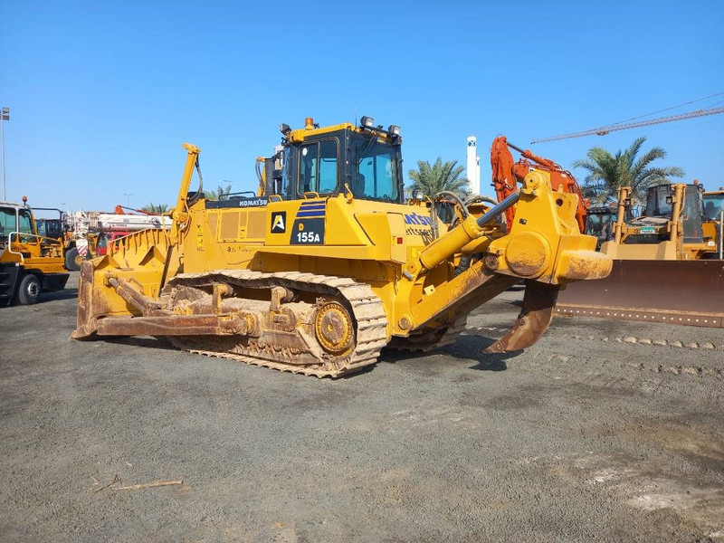 Komatsu D155A-6R (4pieces available in Abu Dhabi) - جرافة: صورة 4 Komatsu D155A-6R (4pieces available in Abu Dhabi) - جرافة: صورة 4