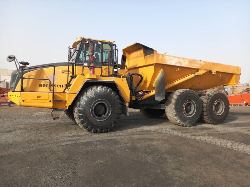 Komatsu HM400-3R (4 pcs available in Abu Dhabi) - شاحنة قلاب مفصلية: صورة 2 Komatsu HM400-3R (4 pcs available in Abu Dhabi) - شاحنة قلاب مفصلية: صورة 2