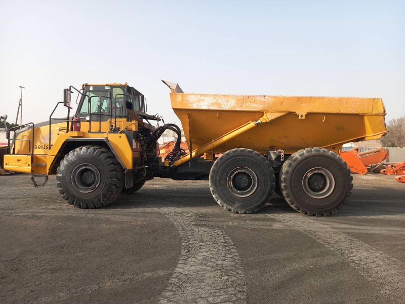 Komatsu HM400-3R (4 pcs available in Abu Dhabi) - شاحنة قلاب مفصلية: صورة 1 Komatsu HM400-3R (4 pcs available in Abu Dhabi) - شاحنة قلاب مفصلية: صورة 1