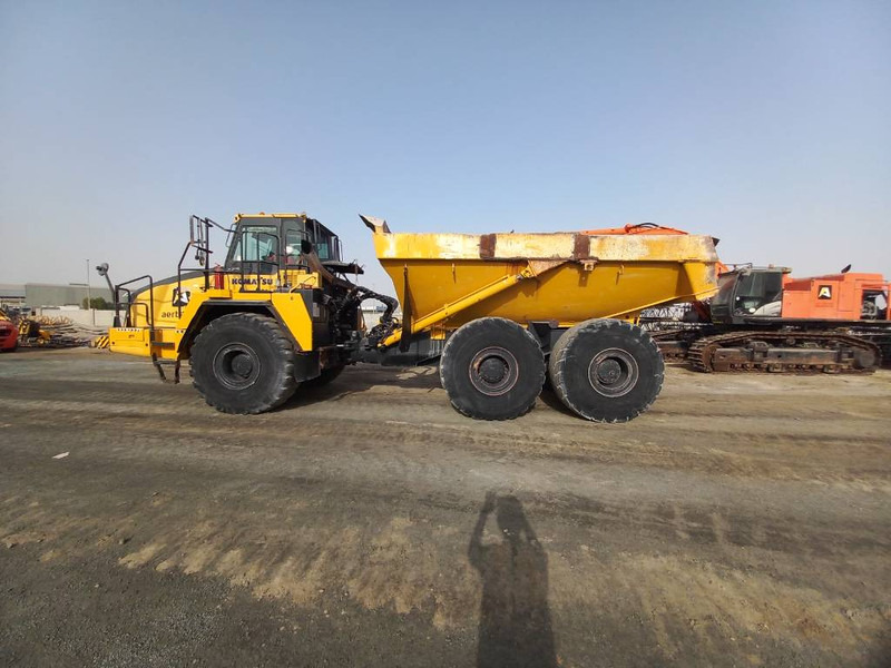 Komatsu HM400-3R (4 pcs available in Abu Dhabi) - شاحنة قلاب مفصلية: صورة 1 Komatsu HM400-3R (4 pcs available in Abu Dhabi) - شاحنة قلاب مفصلية: صورة 1