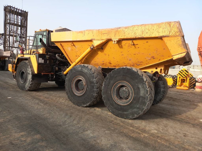 Komatsu HM400-3R (4 pcs available in Abu Dhabi) - شاحنة قلاب مفصلية: صورة 2 Komatsu HM400-3R (4 pcs available in Abu Dhabi) - شاحنة قلاب مفصلية: صورة 2