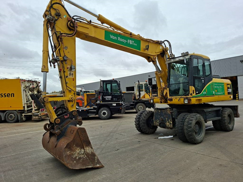 Komatsu PW 200-7H - حفارة دولاب: صورة 2 Komatsu PW 200-7H - حفارة دولاب: صورة 2
