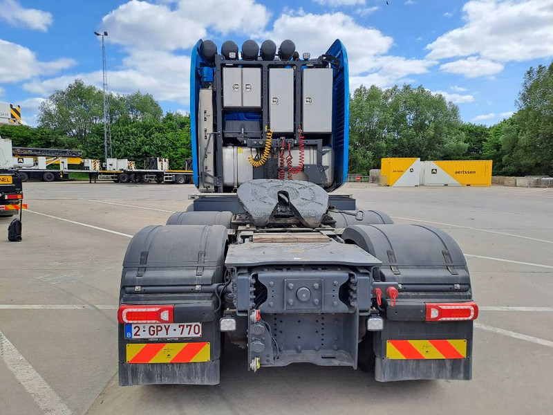 Mercedes-Benz Actros 4463 LS Giga (180Ton Push/Pull) - وحدة جر: صورة 4 Mercedes-Benz Actros 4463 LS Giga (180Ton Push/Pull) - وحدة جر: صورة 4