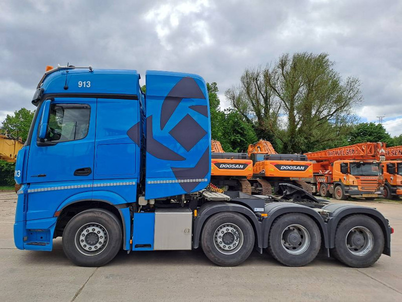 Mercedes-Benz Actros 4463 LS Giga (180Ton Push/Pull) - وحدة جر: صورة 2 Mercedes-Benz Actros 4463 LS Giga (180Ton Push/Pull) - وحدة جر: صورة 2