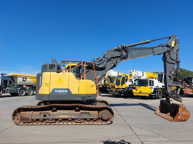 Volvo ECR 235 EL - حفار زحاف: صورة 4 Volvo ECR 235 EL - حفار زحاف: صورة 4