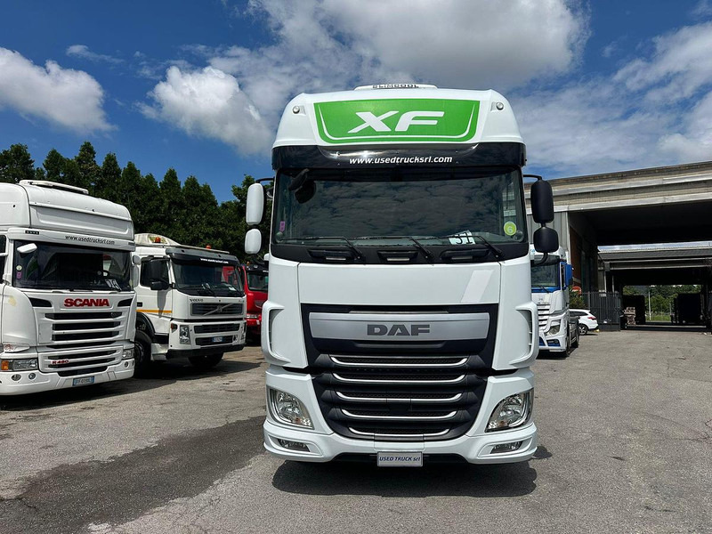 وحدة جر DAF XF 460: صورة 6