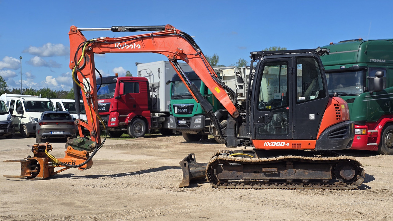 Kubota KX080-4, AXER 540 - جرَّار أعمال الحراجة: صورة 1 Kubota KX080-4, AXER 540 - جرَّار أعمال الحراجة: صورة 1