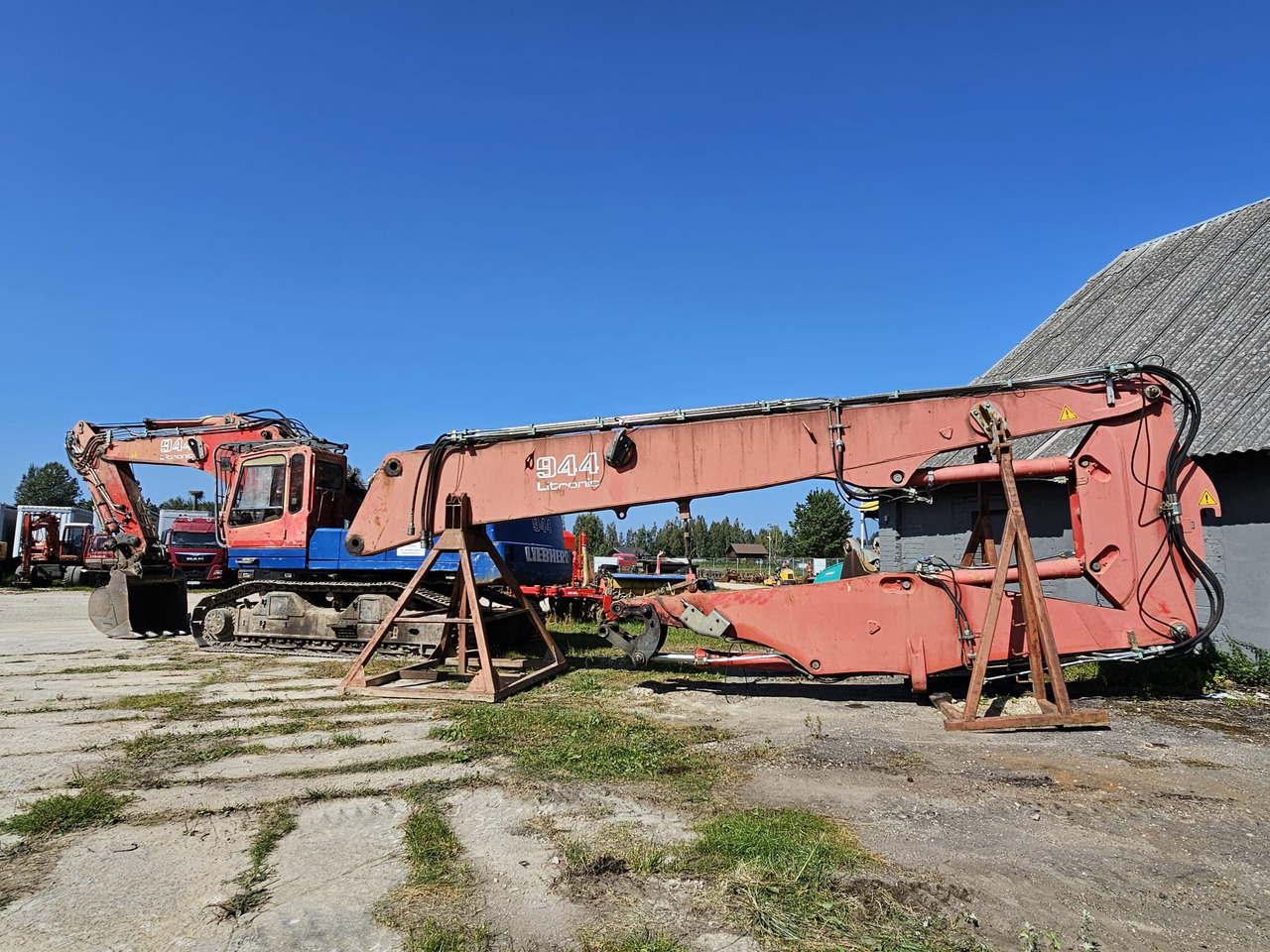 LIEBHERR R944B VH-HD. UHD boom and standart boom included. - حفار هدم: صورة 4 LIEBHERR R944B VH-HD. UHD boom and standart boom included. - حفار هدم: صورة 4