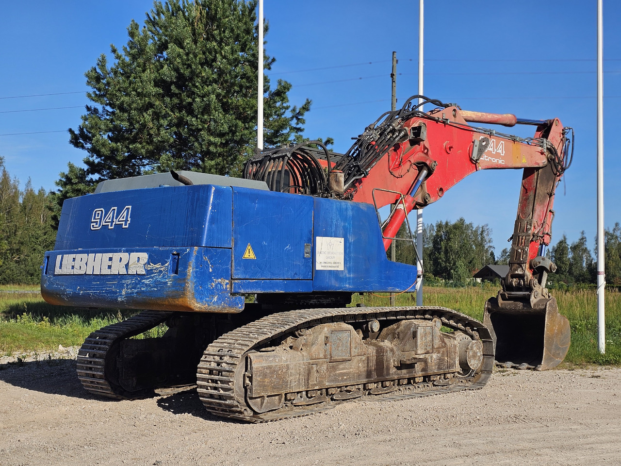 LIEBHERR R944B VH-HD. UHD boom and standart boom included. - حفار هدم: صورة 4 LIEBHERR R944B VH-HD. UHD boom and standart boom included. - حفار هدم: صورة 4