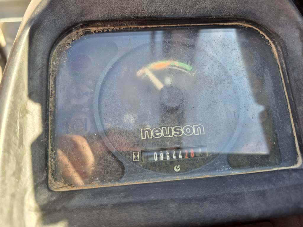 حفارة مُصَّغرة NEUSON 5002 RD, 5 ton: صورة 8