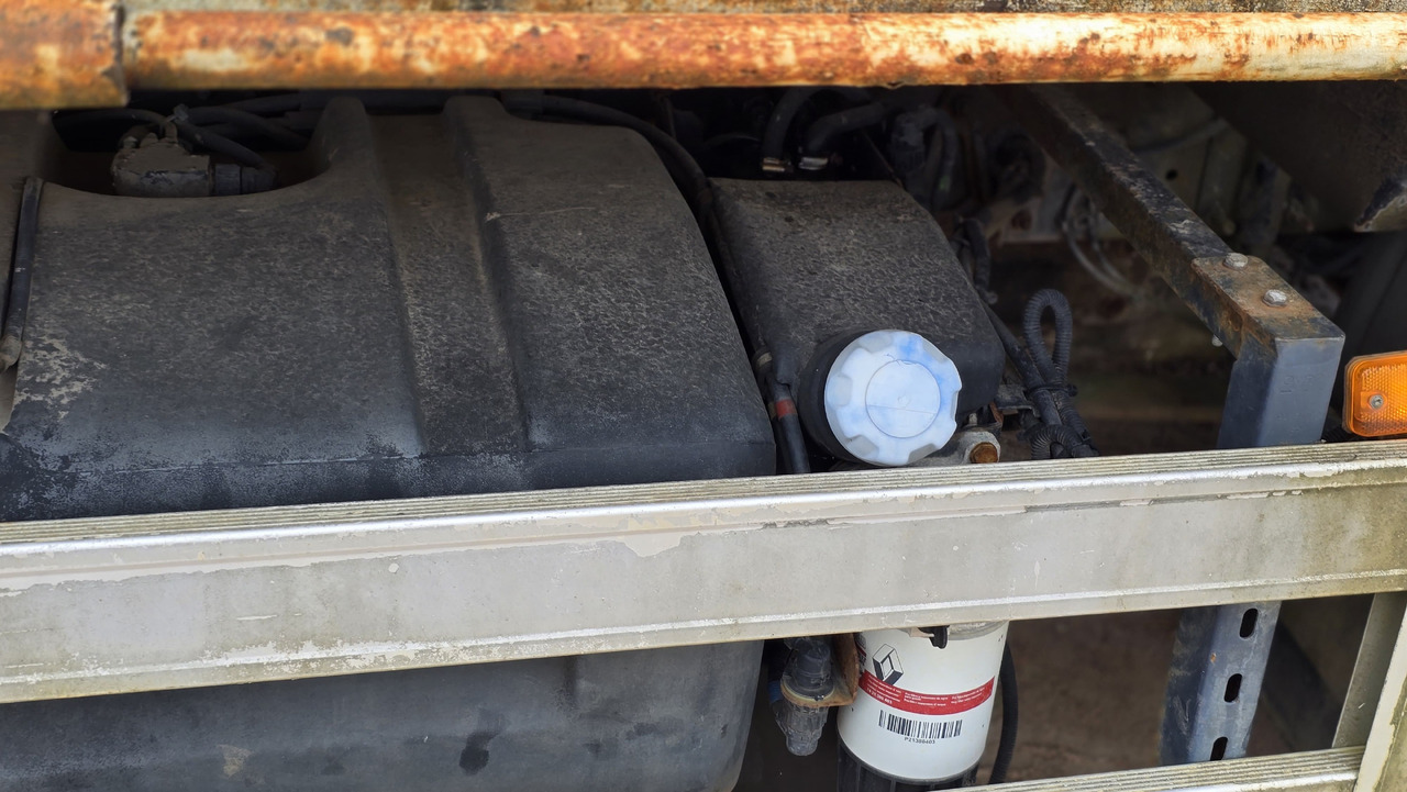 شاحنة قلاب RENAULT Midlum 190DX, winch, original 46'000km: صورة 18 شاحنة قلاب RENAULT Midlum 190DX, winch, original 46'000km: صورة 18