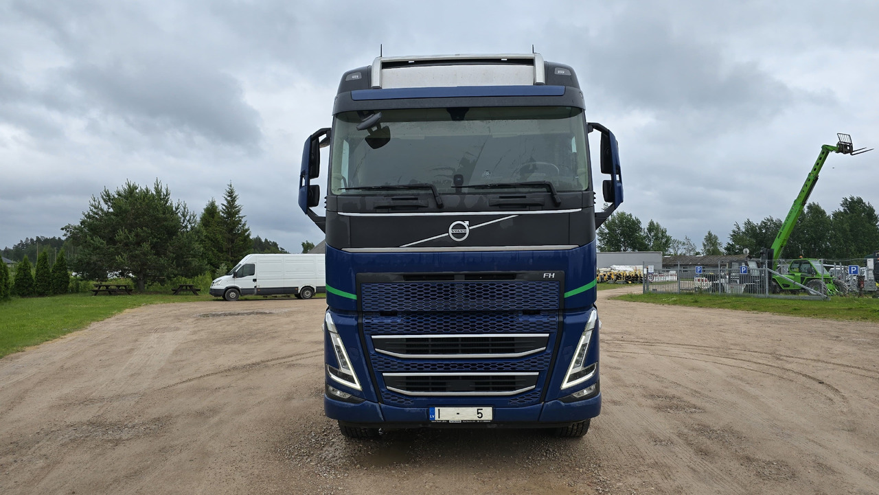 VOLVO FH500 JYKI V31 Kesla - شاحنة قطع الأشجار: صورة 2 VOLVO FH500 JYKI V31 Kesla - شاحنة قطع الأشجار: صورة 2