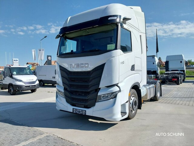 IVECO S-WAY AS440S50T/P PREDICTIVE CC+FULL LED+HPEB... - شاحنة: صورة 1 IVECO S-WAY AS440S50T/P PREDICTIVE CC+FULL LED+HPEB... - شاحنة: صورة 1