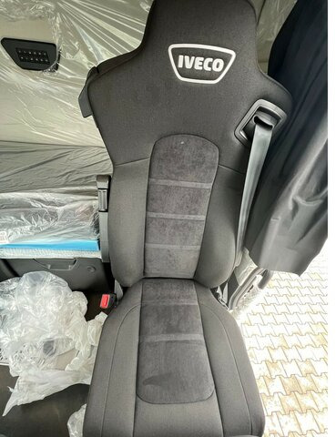 IVECO S-Way AS440S49T/P - AF4T COMFORT+AERO+ LED+NAVI... - وحدة جر: صورة 4 IVECO S-Way AS440S49T/P - AF4T COMFORT+AERO+ LED+NAVI... - وحدة جر: صورة 4