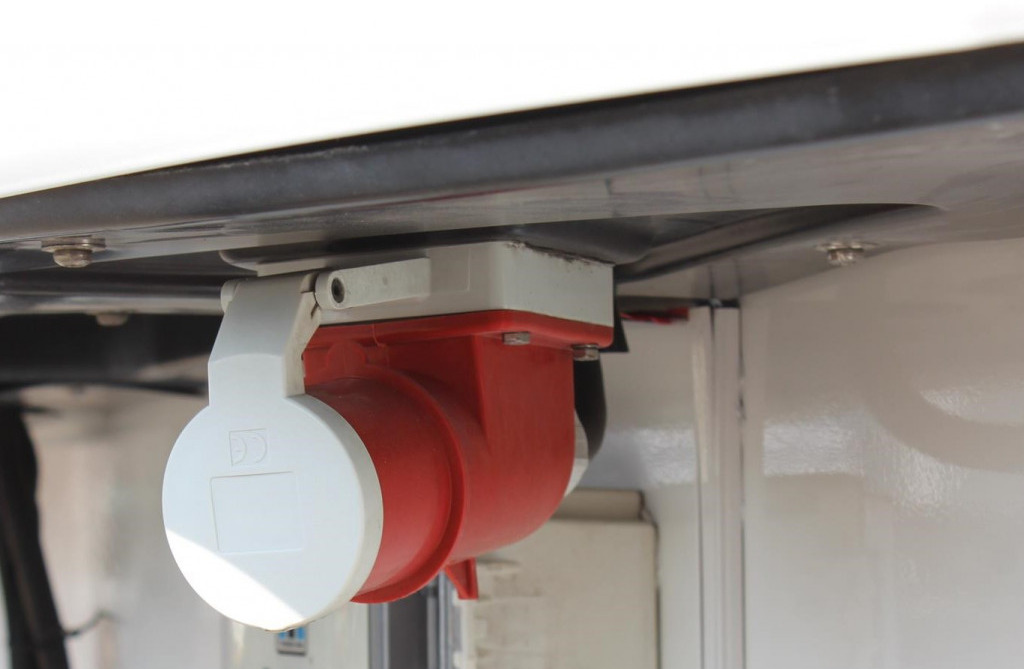 Chereau 3-Achser Kühlanhänger CV 1350 Türen FRC - مقطورة فريزر: صورة 3 Chereau 3-Achser Kühlanhänger CV 1350 Türen FRC - مقطورة فريزر: صورة 3