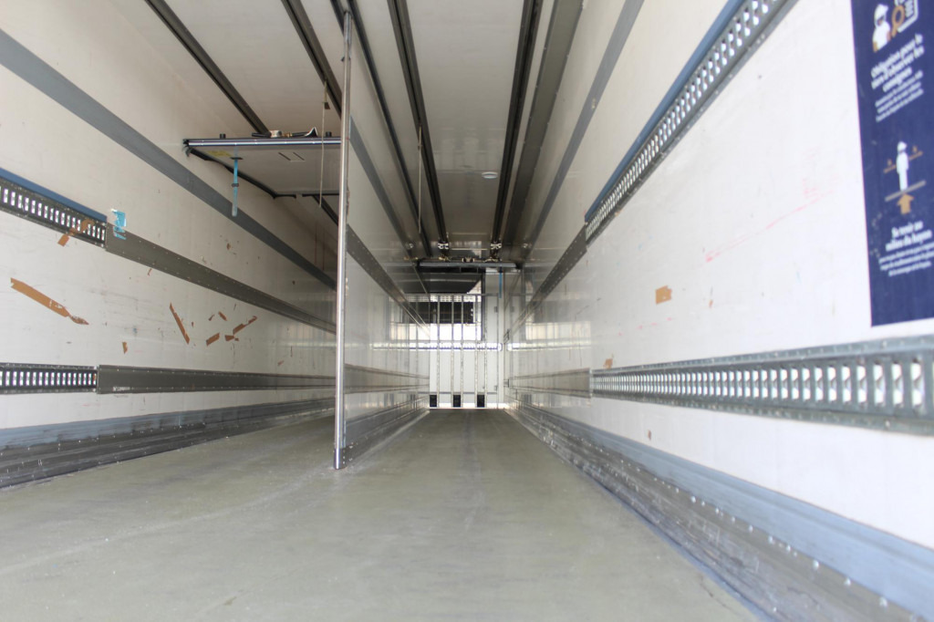 Chereau CV 1950Mt. City Bi-Multi-Temp LBW Lenkachse TOP - نصف مقطورة مُبرِّدة: صورة 4 Chereau CV 1950Mt. City Bi-Multi-Temp LBW Lenkachse TOP - نصف مقطورة مُبرِّدة: صورة 4