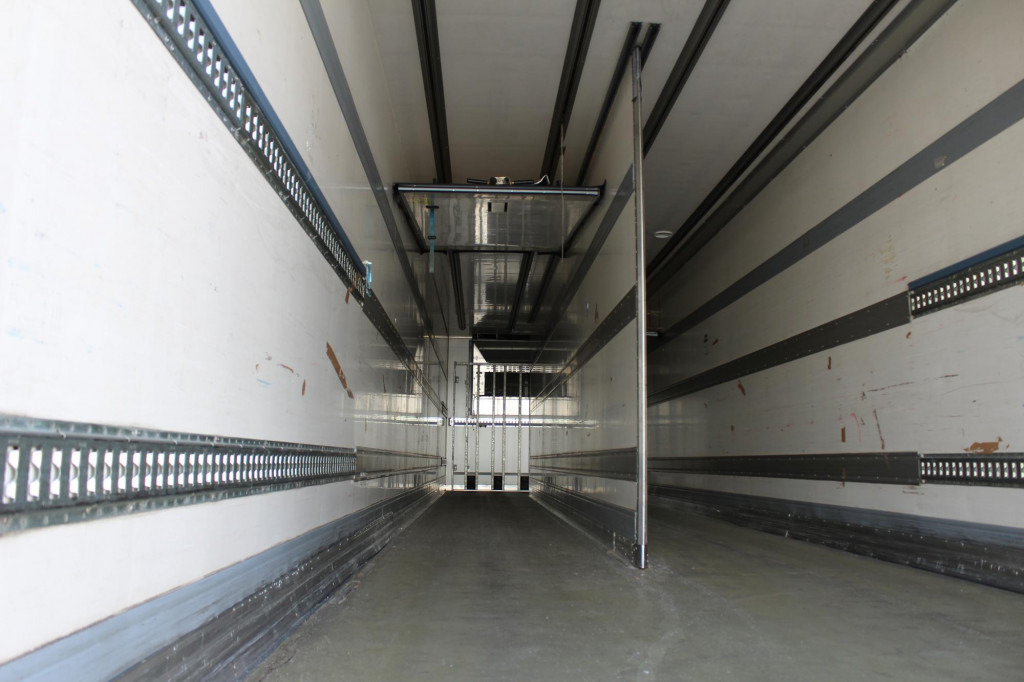 Chereau CV1950Mt.City Bi-Temp LBW Lenkachse Rolltor TOP - نصف مقطورة مُبرِّدة: صورة 2 Chereau CV1950Mt.City Bi-Temp LBW Lenkachse Rolltor TOP - نصف مقطورة مُبرِّدة: صورة 2