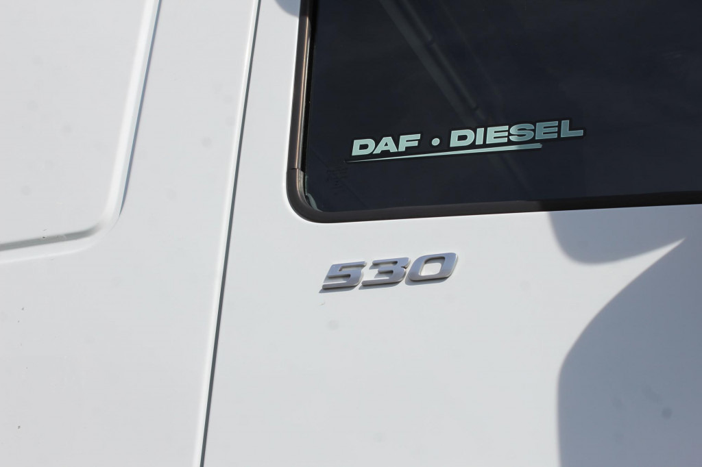 Daf 530 SSC Retarder Kühlbox 2 Tanks Standklima - وحدة جر: صورة 2 Daf 530 SSC Retarder Kühlbox 2 Tanks Standklima - وحدة جر: صورة 2