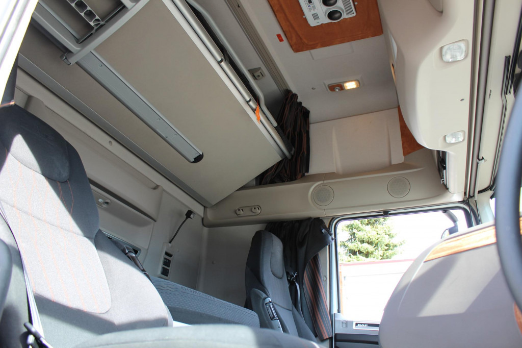 Daf 530 SSC Retarder Kühlbox 2 Tanks Standklima - وحدة جر: صورة 4 Daf 530 SSC Retarder Kühlbox 2 Tanks Standklima - وحدة جر: صورة 4