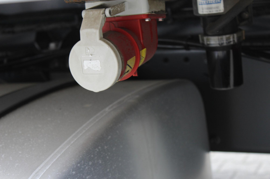 Daf LF 310 E6 CS 1050 Silent Tür+LBW Strom FRC 2028 - شاحنة الفريزر: صورة 5 Daf LF 310 E6 CS 1050 Silent Tür+LBW Strom FRC 2028 - شاحنة الفريزر: صورة 5