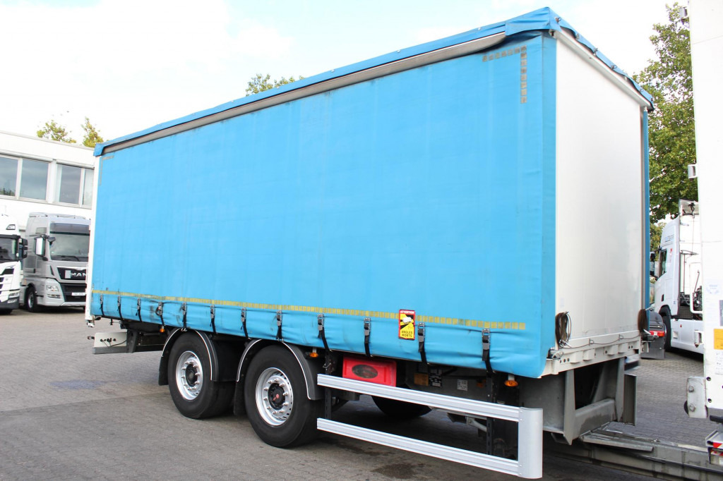 Fruehauf Fruehauf 2-Achser SAF Edscha Alu Bordwände - مقطورة ستارة جانبية: صورة 1 Fruehauf Fruehauf 2-Achser SAF Edscha Alu Bordwände - مقطورة ستارة جانبية: صورة 1