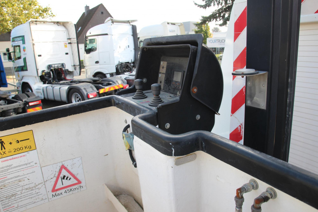Iveco Daily 70-170 EEV VDT-170-F 20 m 2 Pers.Korb - منصة تلسكوبية محمولة على شاحنة: صورة 2 Iveco Daily 70-170 EEV VDT-170-F 20 m 2 Pers.Korb - منصة تلسكوبية محمولة على شاحنة: صورة 2