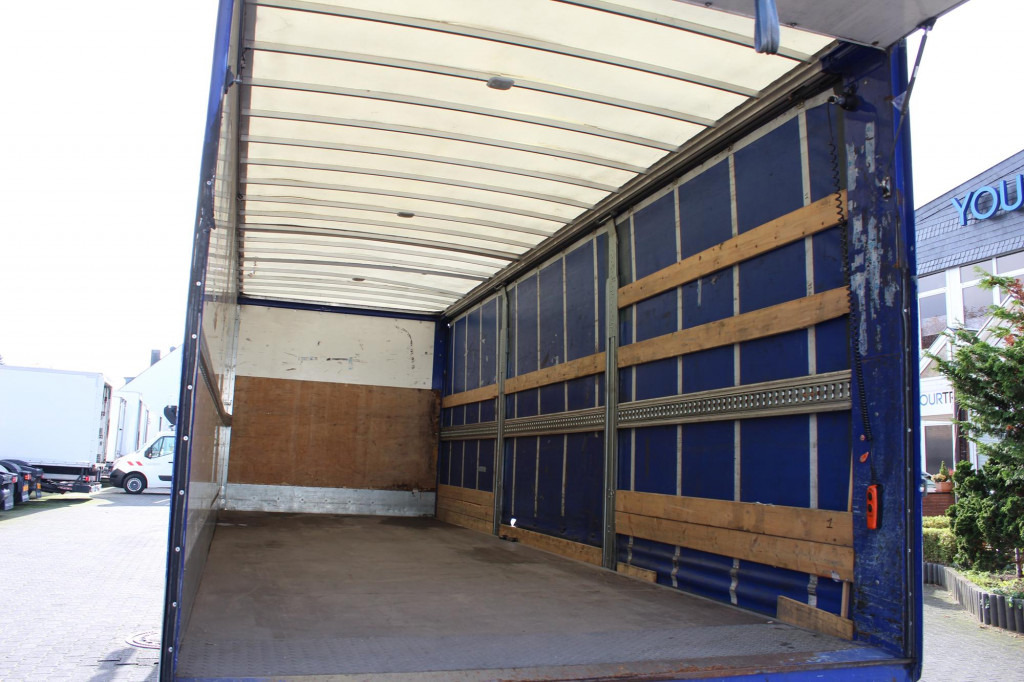 MAN TGL 12.220 Plane-Koffer 7,5 m LBW Klima 199TKm - شاحنة ستارة: صورة 2 MAN TGL 12.220 Plane-Koffer 7,5 m LBW Klima 199TKm - شاحنة ستارة: صورة 2