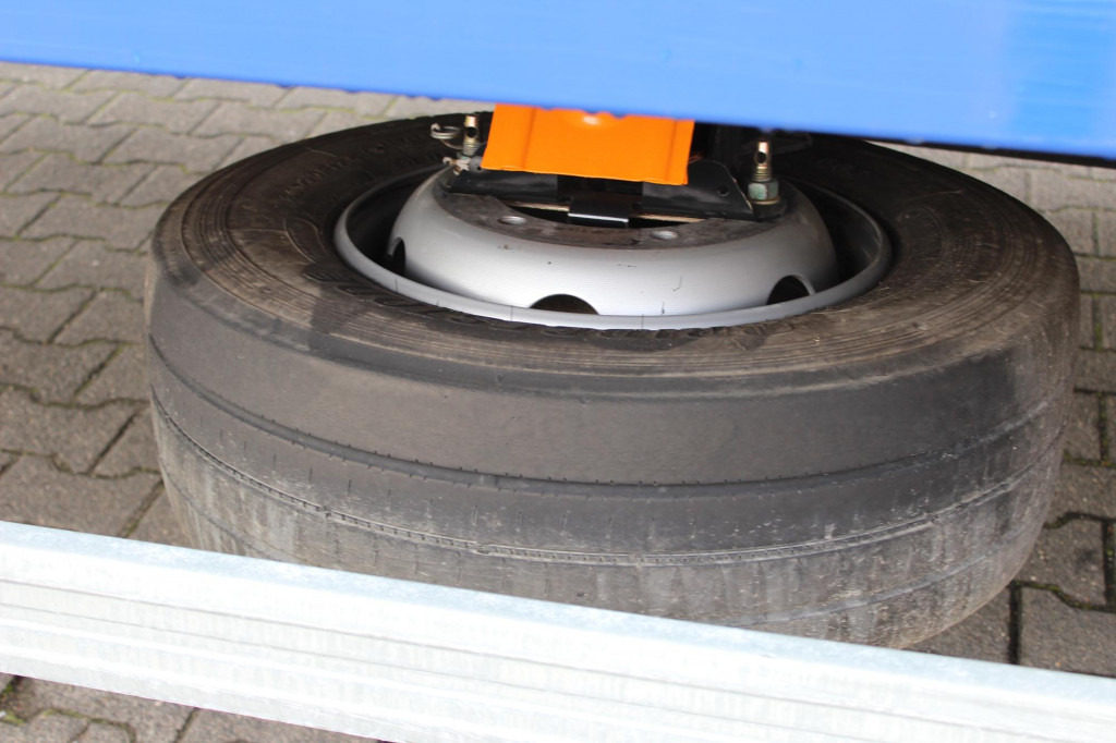 MAN TGL 12.220 Plane-Koffer 7,5 m LBW Klima 199TKm - شاحنة ستارة: صورة 5 MAN TGL 12.220 Plane-Koffer 7,5 m LBW Klima 199TKm - شاحنة ستارة: صورة 5