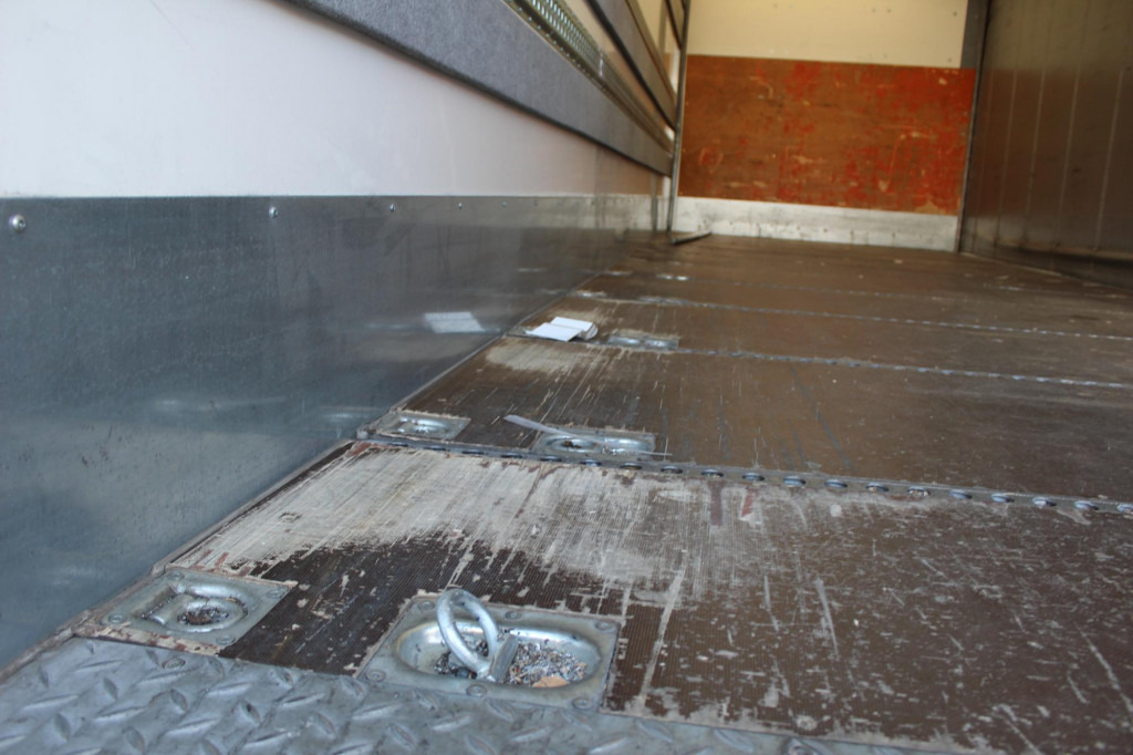 MAN TGM 18.290 Plane-Koffer 7,5 m Klima 499TKm - شاحنة مقفلة: صورة 3 MAN TGM 18.290 Plane-Koffer 7,5 m Klima 499TKm - شاحنة مقفلة: صورة 3