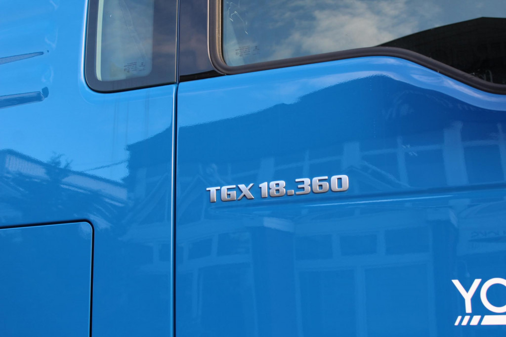 MAN TGX 18.360 Retarder Plane Edscha Aluwand - شاحنة ستارة: صورة 4 MAN TGX 18.360 Retarder Plane Edscha Aluwand - شاحنة ستارة: صورة 4