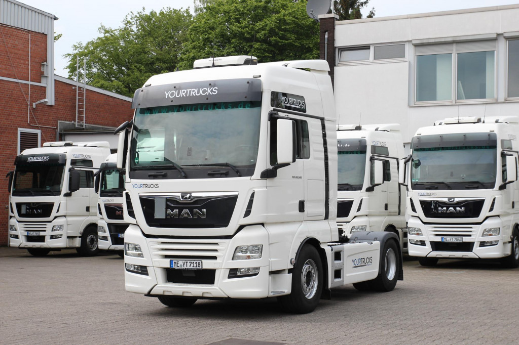 MAN TGX 18.500 XXL Standklima Navi Xenon Retarder - وحدة جر: صورة 1 MAN TGX 18.500 XXL Standklima Navi Xenon Retarder - وحدة جر: صورة 1
