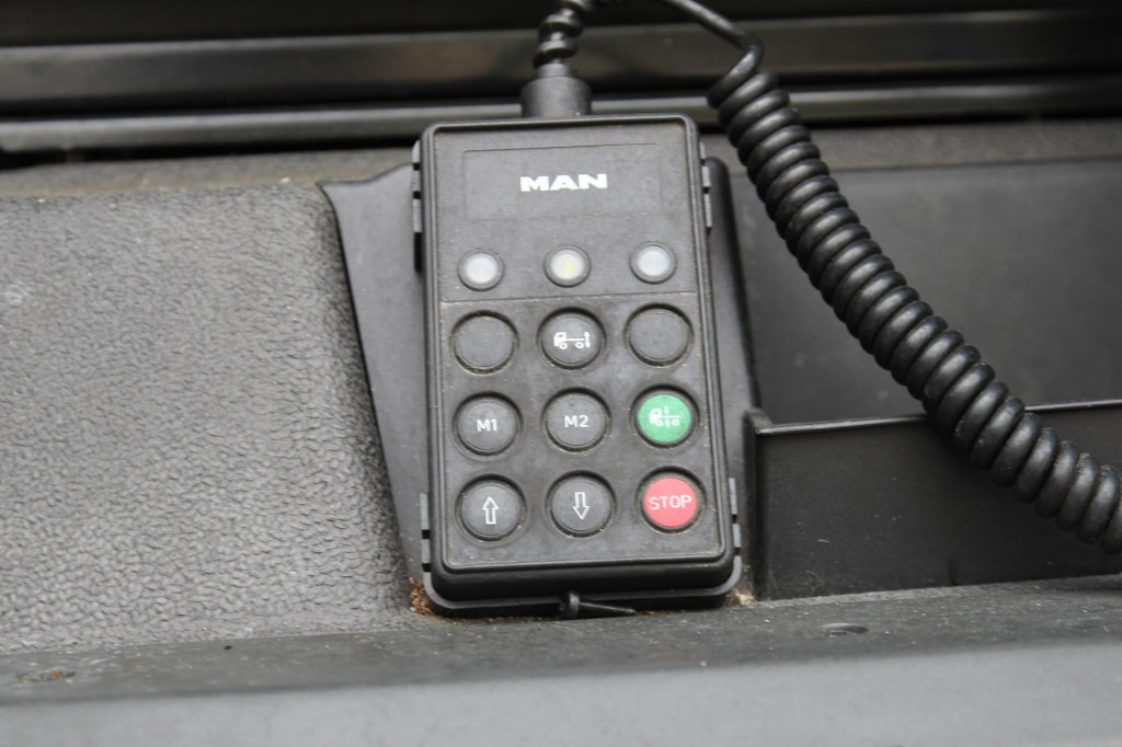 MAN TGX 18.500 XXL Standklima Navi Xenon Retarder - وحدة جر: صورة 2 MAN TGX 18.500 XXL Standklima Navi Xenon Retarder - وحدة جر: صورة 2