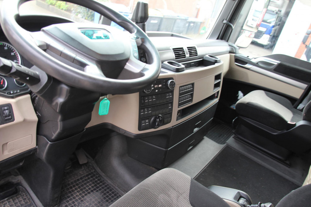 MAN TGX 18.500 XXL Standklima Navi Xenon Retarder - وحدة جر: صورة 4 MAN TGX 18.500 XXL Standklima Navi Xenon Retarder - وحدة جر: صورة 4