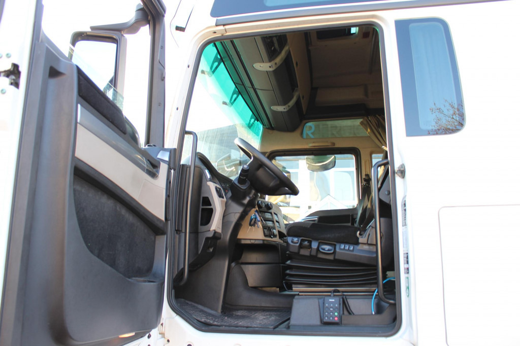 MAN TGX 18.510 E6 XXL Retarder Kühlbox Navi - وحدة جر: صورة 4 MAN TGX 18.510 E6 XXL Retarder Kühlbox Navi - وحدة جر: صورة 4