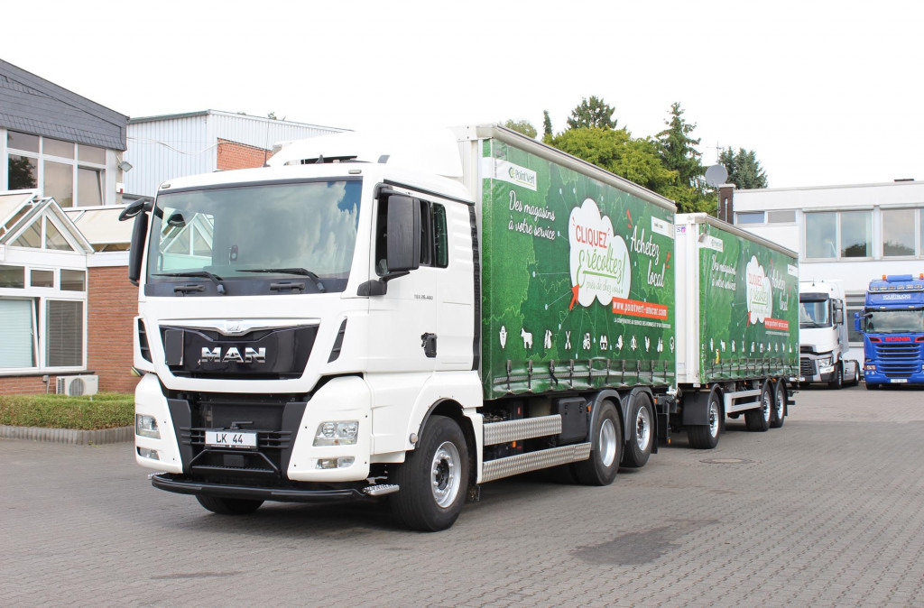 MAN TGX 26.480 Plane Stapleraufnahme Lenkachse Zug! - شاحنة ستارة: صورة 1 MAN TGX 26.480 Plane Stapleraufnahme Lenkachse Zug! - شاحنة ستارة: صورة 1
