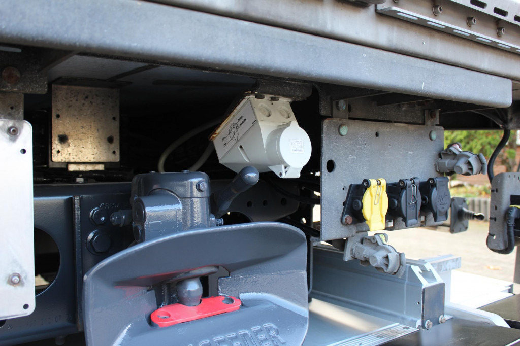 Mercedes-Benz Actros 1830 E6 TK T-1200R Multi Bi-Temp LBW AHK - شاحنة الفريزر: صورة 5 Mercedes-Benz Actros 1830 E6 TK T-1200R Multi Bi-Temp LBW AHK - شاحنة الفريزر: صورة 5