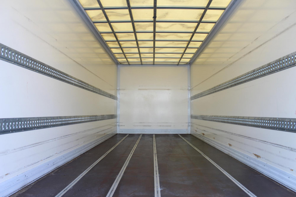 Mercedes-Benz Atego 1221 E6 Koffer Klima LDW Schalter LBW - شاحنة مقفلة: صورة 2 Mercedes-Benz Atego 1221 E6 Koffer Klima LDW Schalter LBW - شاحنة مقفلة: صورة 2