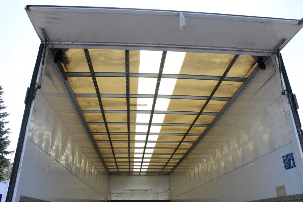 Mercedes-Benz Atego 1321 E6 Koffer Klima Kamera Schalter LBW - شاحنة مقفلة: صورة 2 Mercedes-Benz Atego 1321 E6 Koffer Klima Kamera Schalter LBW - شاحنة مقفلة: صورة 2