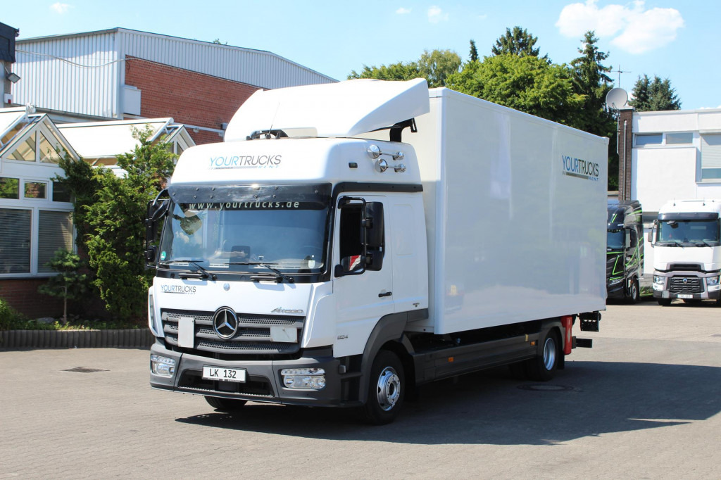 Mercedes-Benz Atego 824 Koffer Schlafkabine nur orig.22Tkm! - شاحنة التوصيل: صورة 1 Mercedes-Benz Atego 824 Koffer Schlafkabine nur orig.22Tkm! - شاحنة التوصيل: صورة 1