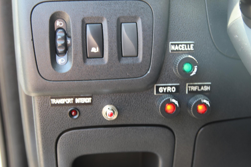 منصة تلسكوبية محمولة على شاحنة Renault Master  Versalift ET26L 10m Klima nur 217h HU-UVV: صورة 6