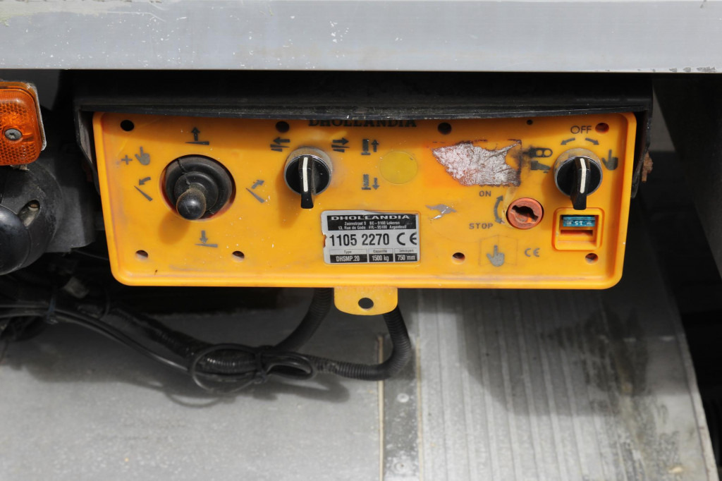 شاحنة Renault Midlum 220 E5 CS 850 Strom LBW Seiten Tür FRC: صورة 12
