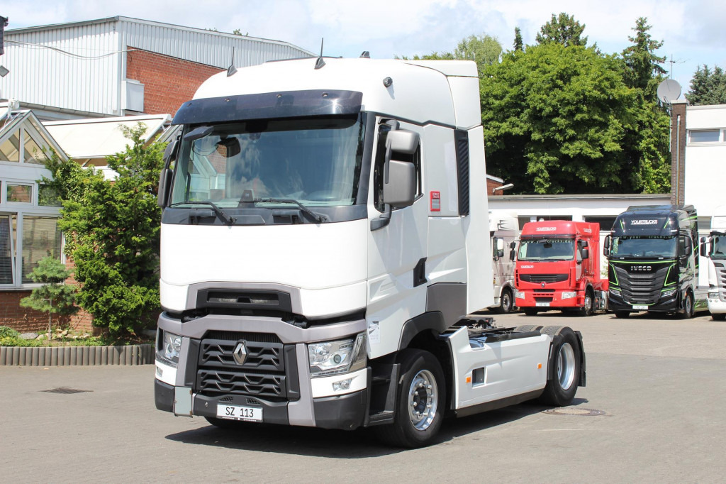 Renault T 520 E6 High Sleeper Retarder Kühlbox VIN: MD - وحدة جر: صورة 1 Renault T 520 E6 High Sleeper Retarder Kühlbox VIN: MD - وحدة جر: صورة 1