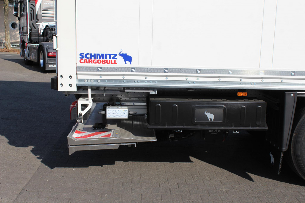 SCHMITZ Koffer 2,7h DS Ladebordwand MIETE - RENT - نصف مقطورة صندوق مغلق: صورة 3 SCHMITZ Koffer 2,7h DS Ladebordwand MIETE - RENT - نصف مقطورة صندوق مغلق: صورة 3