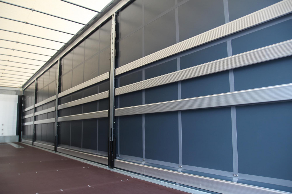 SCHMITZ Mega Plane Hubdach Miete Only Rent Mega - نصف مقطورة ستارة: صورة 2 SCHMITZ Mega Plane Hubdach Miete Only Rent Mega - نصف مقطورة ستارة: صورة 2
