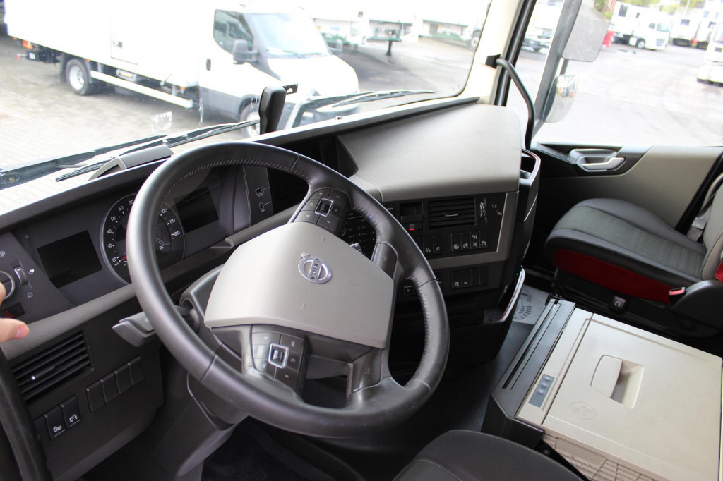 Volvo FH 500 E6 Globe   I-Park Cool   Kühlbox   Navi - وحدة جر: صورة 5 Volvo FH 500 E6 Globe   I-Park Cool   Kühlbox   Navi - وحدة جر: صورة 5