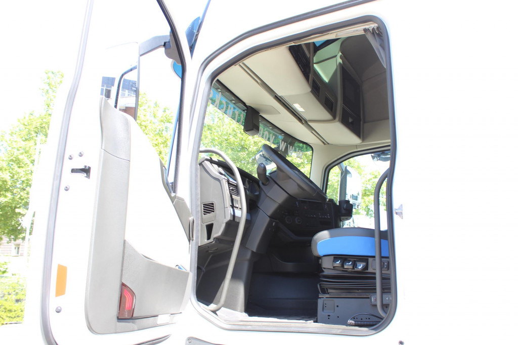 Volvo FH 500 Globe XL I-Park Cool Navi Miete-Rent! - وحدة جر: صورة 2 Volvo FH 500 Globe XL I-Park Cool Navi Miete-Rent! - وحدة جر: صورة 2