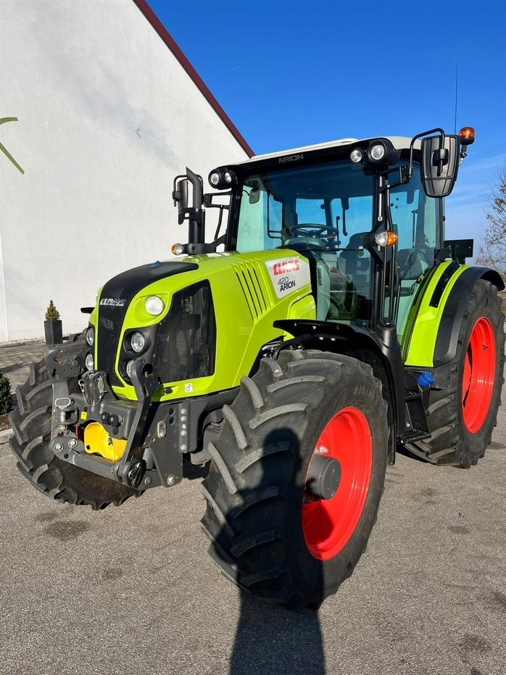 CLAAS Arion 420 CIS mit Frontzapfwelle und Frontkraftheber, neuwertiger Zustand, erst 620 Betriebsstunden - جرار: صورة 2 CLAAS Arion 420 CIS mit Frontzapfwelle und Frontkraftheber, neuwertiger Zustand, erst 620 Betriebsstunden - جرار: صورة 2
