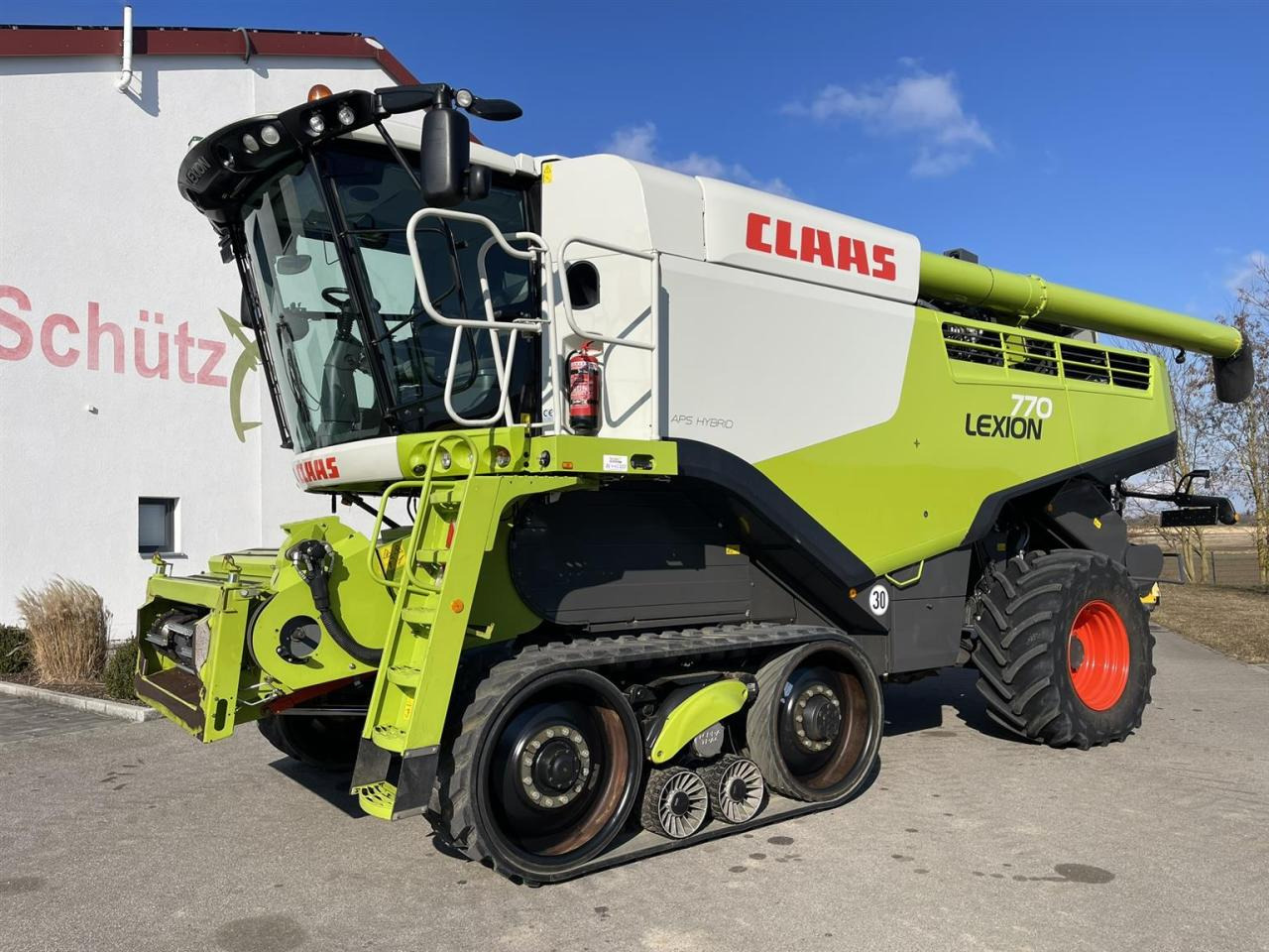 CLAAS Lexion 770TT Modell C76 mit CEMOS AUTOMATIC und Schneidwerk V1230, Reifen NEU - حصادة موحَّدة: صورة 1 CLAAS Lexion 770TT Modell C76 mit CEMOS AUTOMATIC und Schneidwerk V1230, Reifen NEU - حصادة موحَّدة: صورة 1