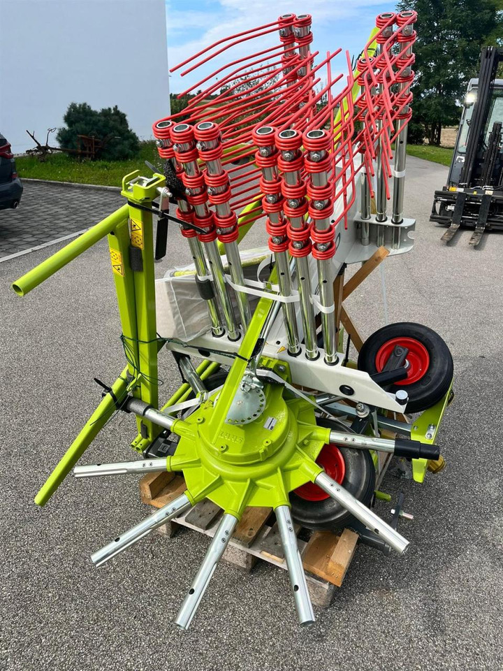 CLAAS Liner 370 Tandem / NEU und UNBENUTZT / Baujahr 202 - آلة تيبيس العشب/ آلة جمع العشب: صورة 3 CLAAS Liner 370 Tandem / NEU und UNBENUTZT / Baujahr 202 - آلة تيبيس العشب/ آلة جمع العشب: صورة 3